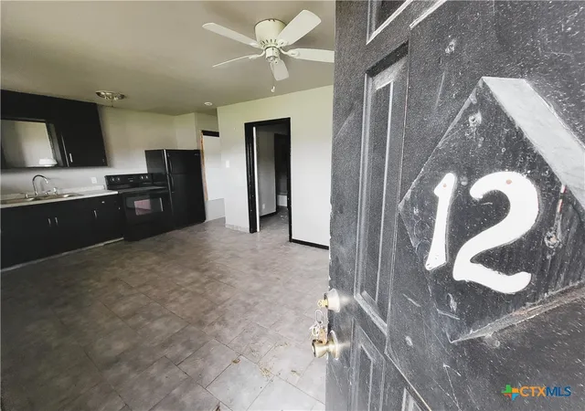 Listing Photo 2 - Condo for sale in building located at 311 E Bryce Dr, Killeen, TX 76541 - Unit #