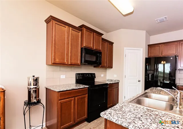 Photo 4 of Single family home for sale at 1228 Spring Ter Loop, Temple, TX 76502 | MLS# 613467 | Listing updated on 2026-09-18