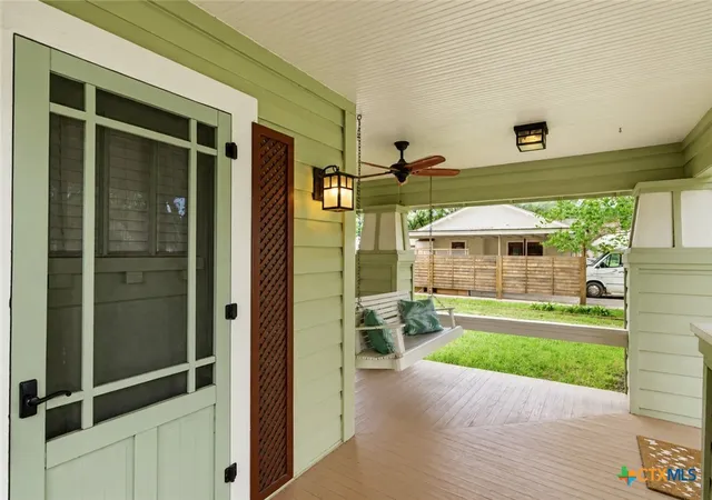 5th image of 808 E Krezdorn St, Seguin, TX 78155 | MLS# 613106