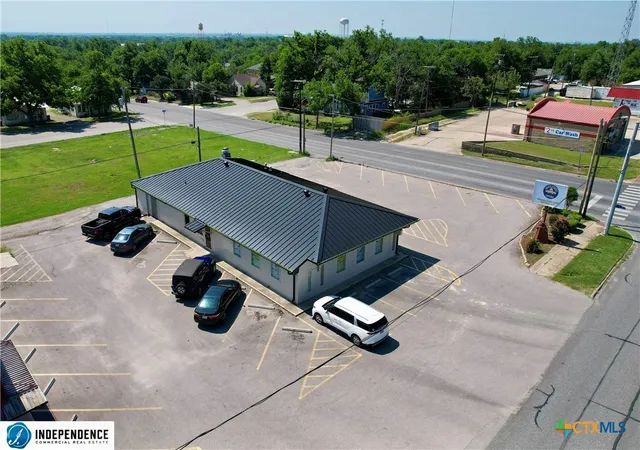 4th image of 711 S 1St St, Temple, TX 76504 | MLS# 613464