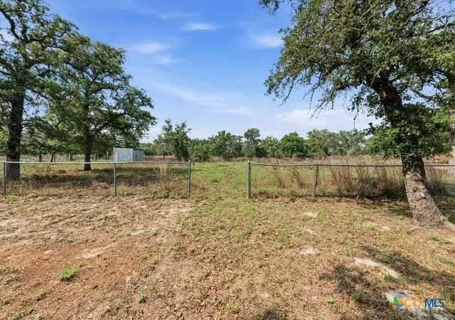5th image of 472 Hickory Forrest Dr, Seguin, TX 78155 | MLS# 613519