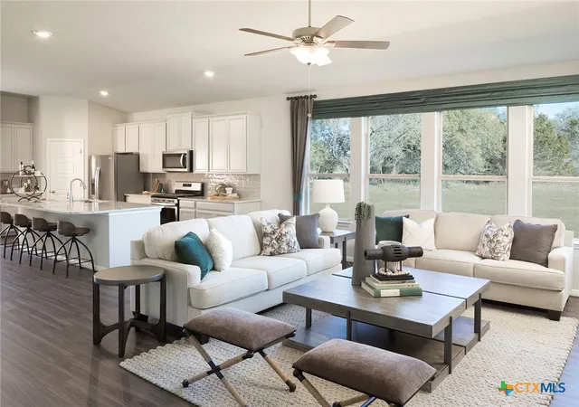 3rd image of 212 Barton Pt, Cibolo, TX 78108 | MLS# 610412