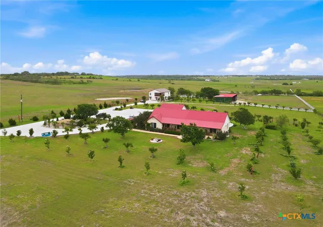 3rd image of 8293 Boenig Rd, Seguin, TX 78155 | MLS# 613570