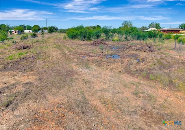 3rd image of 7946 Lower Mission Valley Rd, Victoria, TX 77905 | MLS# 613599
