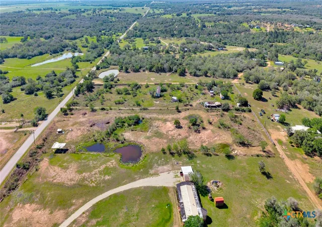 4th image of 7946 Lower Mission Valley Rd, Victoria, TX 77905 | MLS# 613599