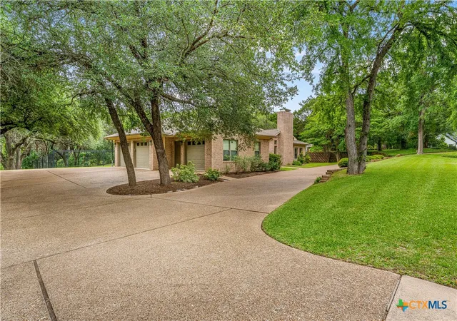 3rd image of 3201 Edward Dr, Waco, TX 76708 | MLS# 613640