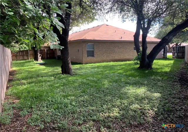 Listing Photo 4 - Condo for sale in building located at 1608 Libby Ln, Harker Heights, TX 76548