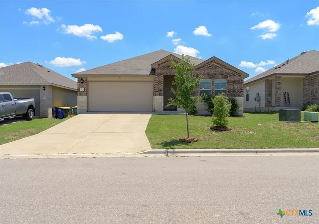 2nd image of 325 Jacquard Ct, Troy, TX 76579 | MLS# 613460