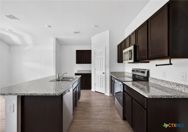 3rd image of 325 Jacquard Ct, Troy, TX 76579 | MLS# 613460