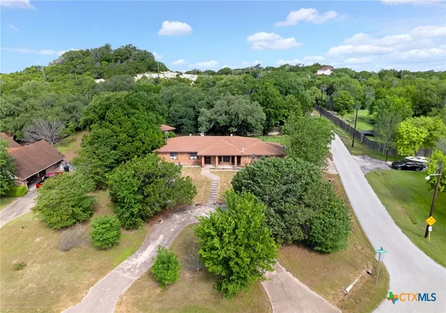 3rd image of 365 Llewellyn Ln, Killeen, TX 76542 | MLS# 613763