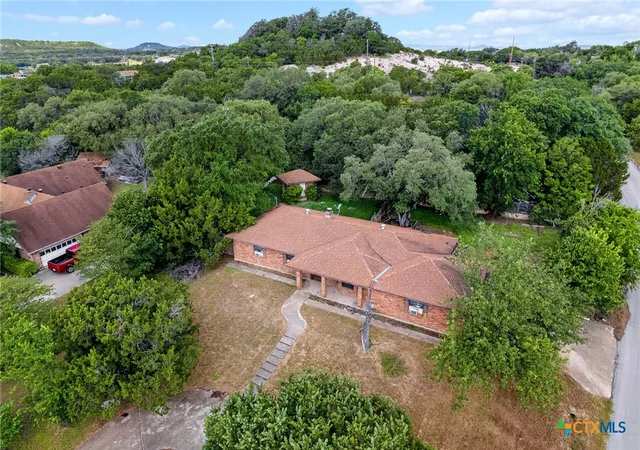 4th image of 365 Llewellyn Ln, Killeen, TX 76542 | MLS# 613763
