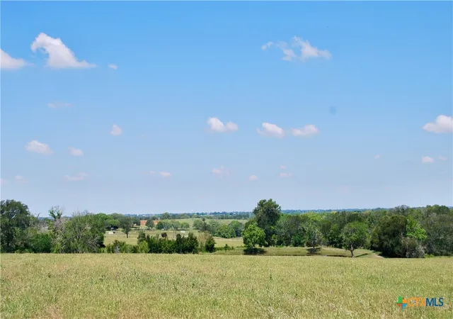 Homes for sale in Weimar, TX | 1070 Muehr Rd, Weimar, TX 78962 | MLS# 613783