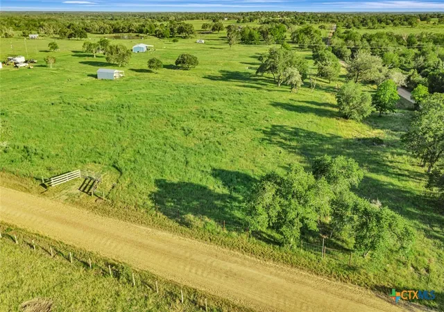 Homes for sale in Hallettsville, TX | 1007 County Road 380, Hallettsville, TX 77964 | MLS# 613791