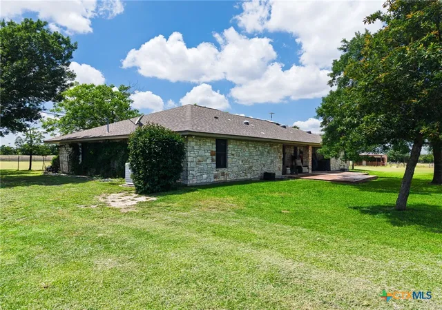 Photo 4 of House for sale at 120 Rae Ln, Jarrell, TX 76537 | MLS# 613733 | Listing updated on 2026-05-15