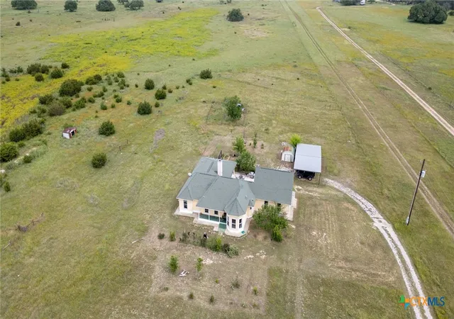 Photo 3 of Single family home for sale at 450 Cr 204, Burnet, TX 78611 | MLS# 613843 | Listing updated on 2026-05-20