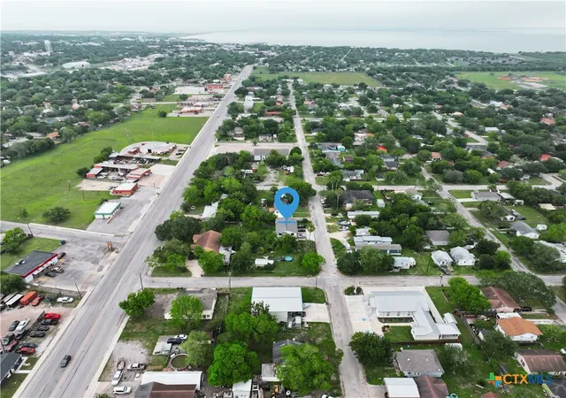 5th image of 1705 Holloman Dr, Port Lavaca, TX 77979 | MLS# 613866
