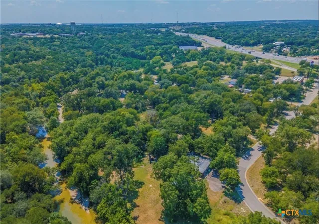 5th image of 200 Whitsett St, Belton, TX 76513 | MLS# 613877