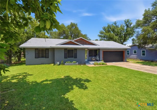 3rd image of 1406 N Penelope St, Belton, TX 76513 | MLS# 612976