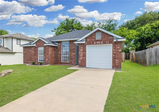 Photo 3 of Sale Pending at 2302 Cactus Dr, Killeen, TX 76549 | MLS# 613869 | Listing updated on 2026-07-25