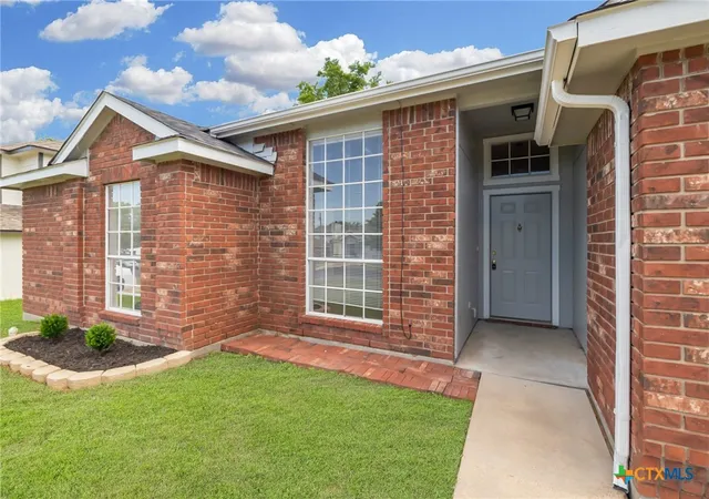Photo 4 of Sale Pending at 2302 Cactus Dr, Killeen, TX 76549 | MLS# 613869 | Listing updated on 2026-07-25
