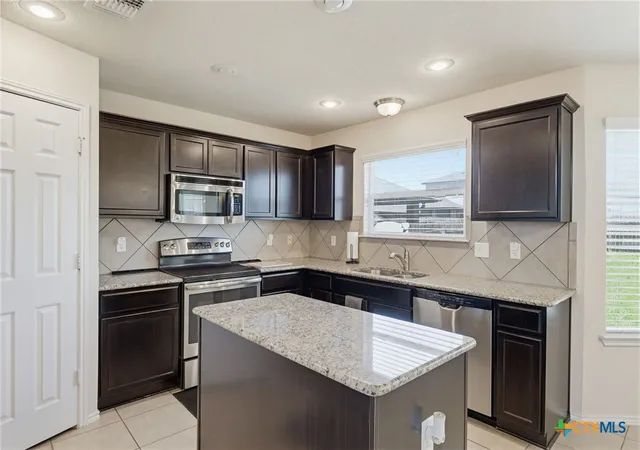 Photo 4 of Sale Pending at 9610 Raeburn Ct, Killeen, TX 76542 | MLS# 614007 | Listing updated on 2026-07-21
