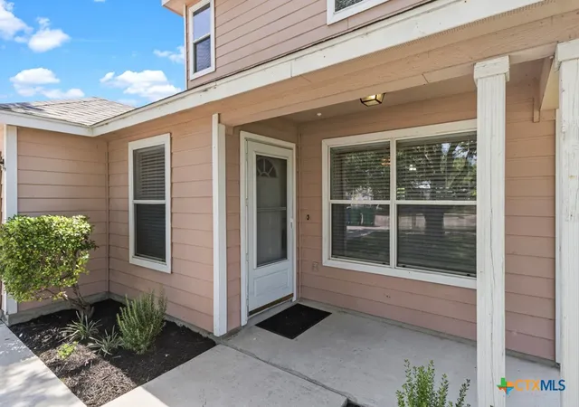 4th image of 527 Roosevelt Dr, Seguin, TX 78155 | MLS# 614117