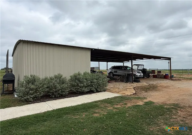 Homes for sale in Stockdale, TX | 1635 County Road 409, Stockdale, TX 78160 | MLS# 612951