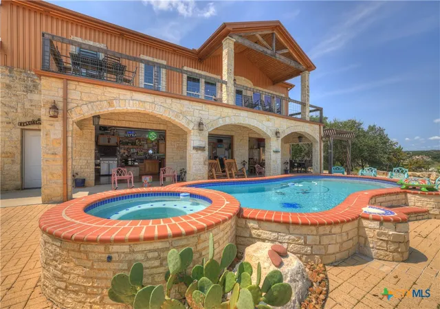 2nd image of 2611 Westview Dr, Canyon Lake, TX 78133 | MLS# 614069