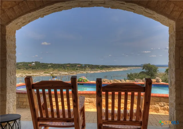 Photo 3 of Single family home for sale at 2611 Westview Dr, Canyon Lake, TX 78133 | MLS# 614069 | Listing updated on 2026-06-17