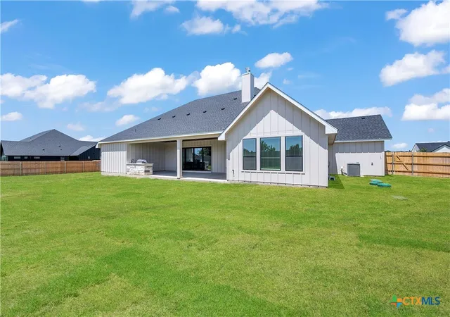 Photo 3 of Sale Pending at 6774 Kings Ml Dr, Salado, TX 76571 | MLS# 612172 | Listing updated on 2026-05-20