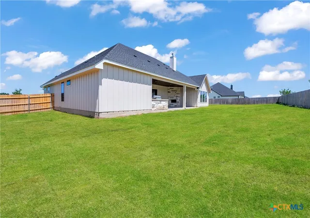 Photo 4 of Sale Pending at 6774 Kings Ml Dr, Salado, TX 76571 | MLS# 612172 | Listing updated on 2026-05-20