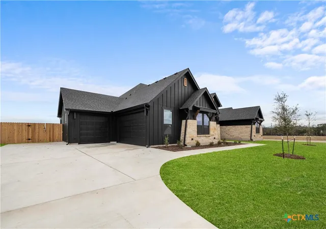 2nd image of 6831 Lacey Oak Dr, Salado, TX 76571 | MLS# 612226