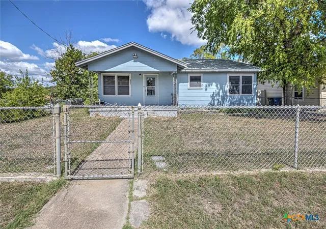 1st image of 801 N Main St, Copperas Cove, TX 76522 | MLS# 614241