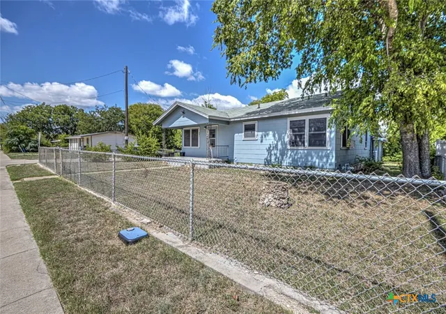Photo 4 of Single family home for sale at 801 N Main St, Copperas Cove, TX 76522 | MLS# 614241 | Listing updated on 2026-05-21