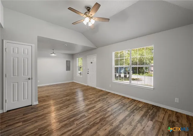 Photo 3 of Single family home for sale at 820 N 14th Street, Temple, TX 76501 | MLS# 614166 | Listing updated on 2026-07-16