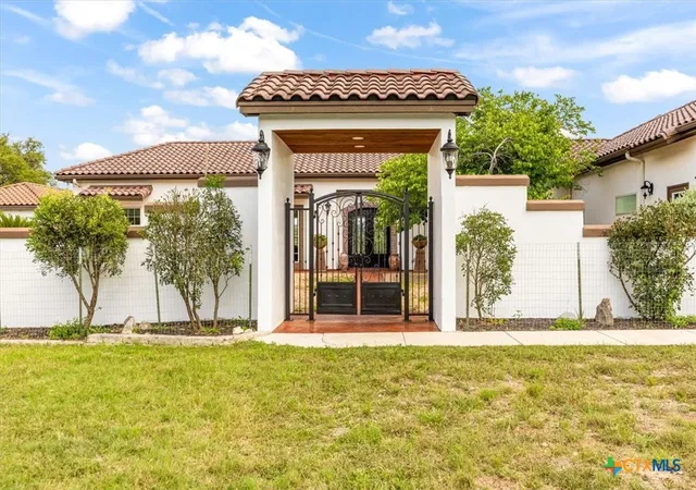 Photo 3 of Single family home for sale at 230 Dry Bear Crk, New Braunfels, TX 78132 | MLS# 612265 | Listing updated on 2026-05-23