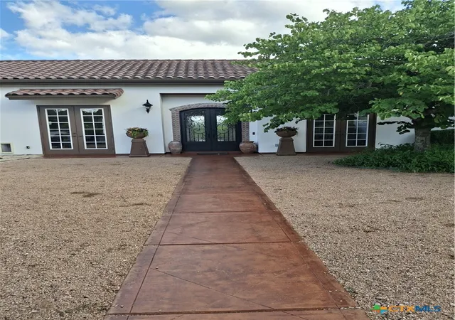 Photo 4 of Single family home for sale at 230 Dry Bear Crk, New Braunfels, TX 78132 | MLS# 612265 | Listing updated on 2026-05-23