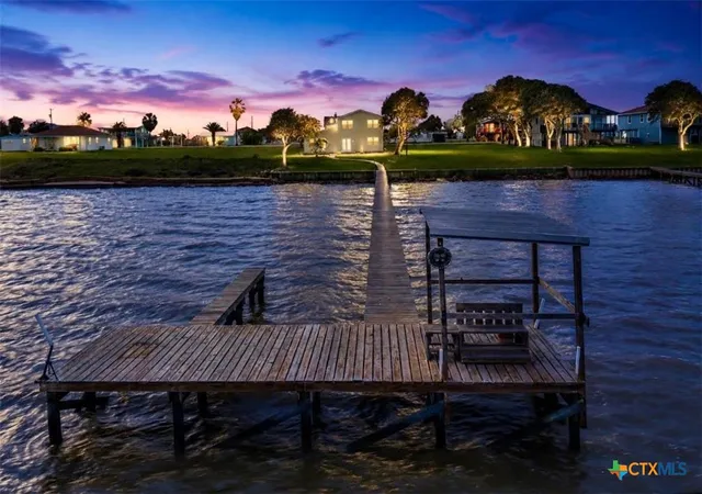 Homes for sale in Palacios, TX | 1838 W Bayshore Dr, Palacios, TX 77465 | MLS# 612560