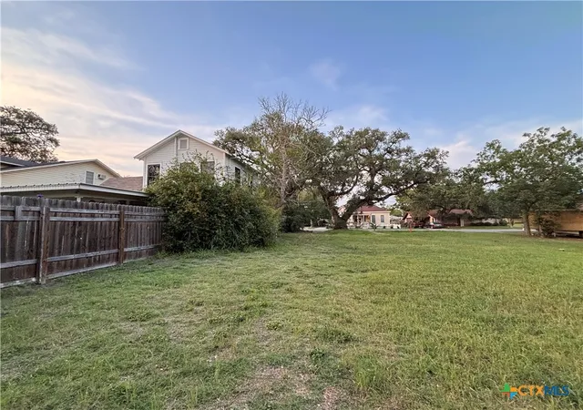 4th image of 609 E Main St, Cuero, TX 77954 | MLS# 614333