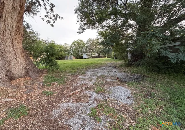 5th image of 609 E Main St, Cuero, TX 77954 | MLS# 614333
