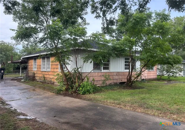 5th image of 903 E Mistletoe Ave, Victoria, TX 77901 | MLS# 614356