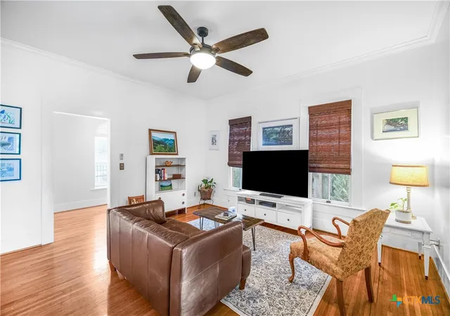 Photo 3 of Single family home for sale at 704 W Commercial St, Victoria, TX 77901 | MLS# 613748 | Listing updated on 2026-07-15