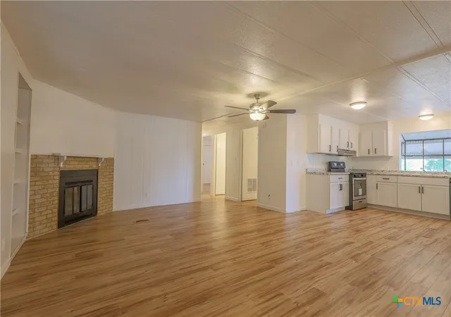 Homes for sale in Luling, TX | 3041 Fm 671, Luling, TX 78648 | MLS# 614417