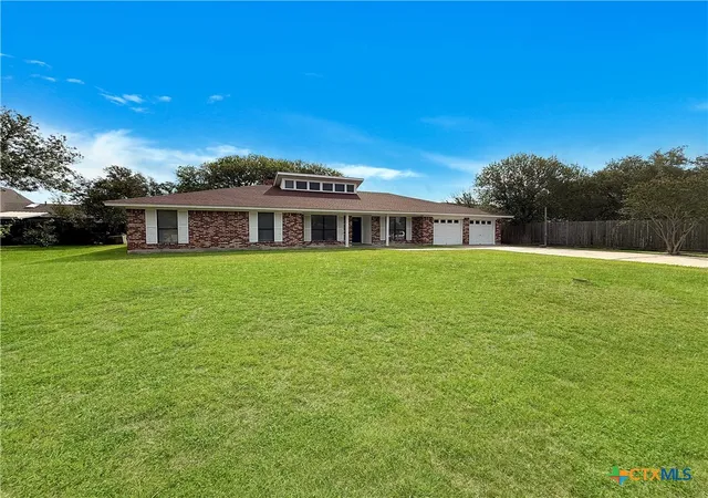 3rd image of 420 El Camino Real St, Port Lavaca, TX 77979 | MLS# 614343