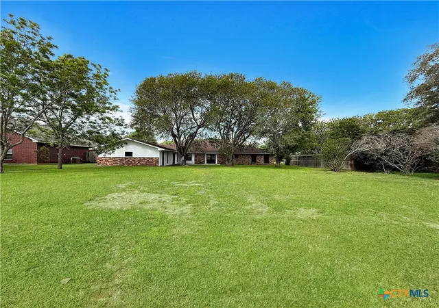 4th image of 420 El Camino Real St, Port Lavaca, TX 77979 | MLS# 614343