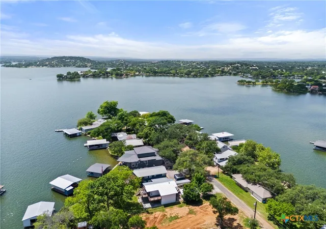 Homes for sale in Llano, TX | 324 Granite Shoals Ln, Llano, TX 78643 | MLS# 613995