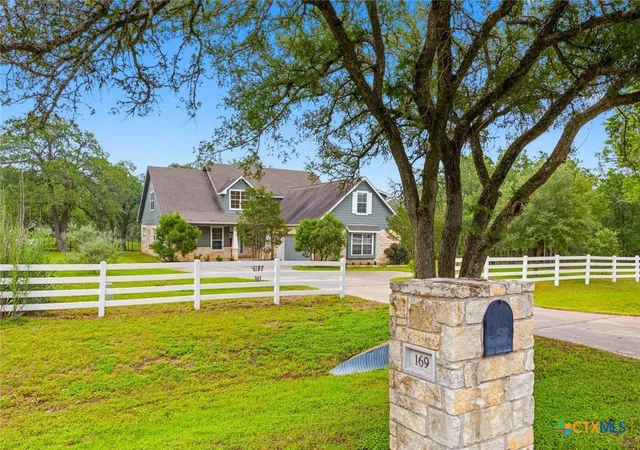 Photo 3 of Single family home for sale at 169 Old 71, Cedar Creek, TX 78612 | MLS# 614101 | Listing updated on 2026-07-23