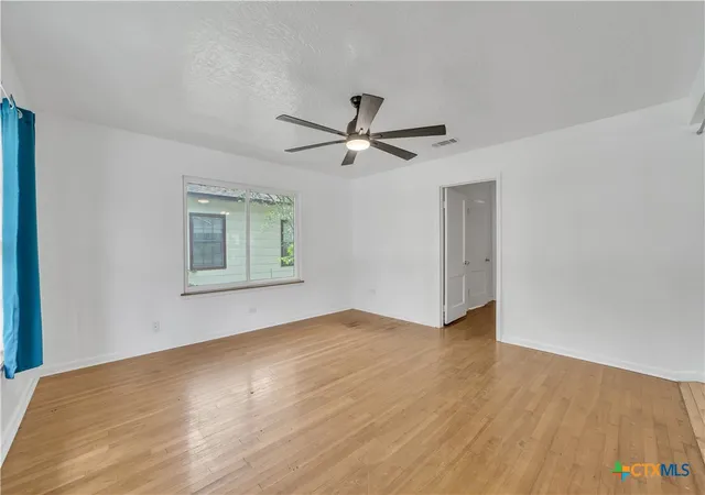 Photo 4 of Single family home for sale at 206 Sherwood St, San Marcos, TX 78666 | MLS# 614601 | Listing updated on 2026-06-23