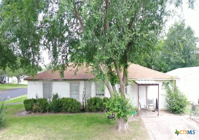 1st image of 701 E Hiller St, Victoria, TX 77901 | MLS# 614665