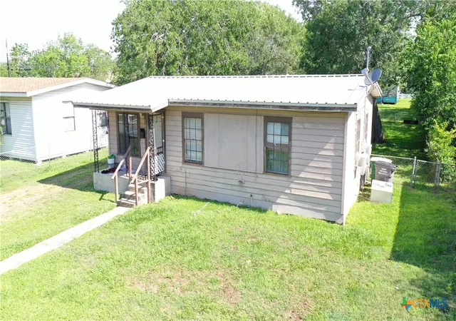 5th image of 1104 Taylor Ave, Victoria, TX 77901 | MLS# 614671